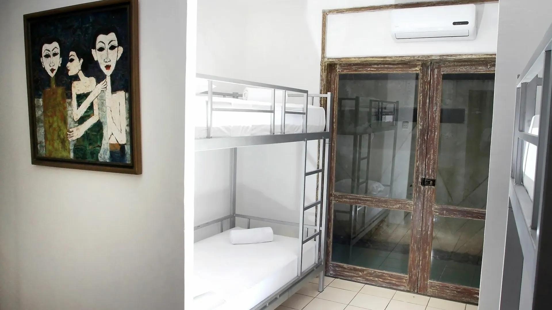 Ons Bed & Breakfast Ubud  Hostel
